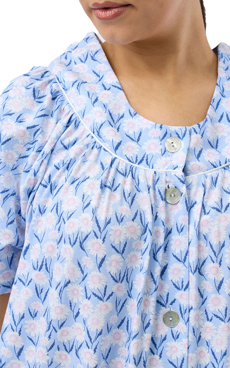 Schrank 100% Cotton Jersey BrunchCoat with Short Sleeve in Daisies In Blue SK925D