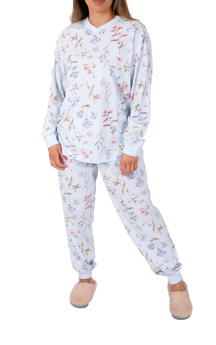 Woman wearing Schrank Pyjama for winter in cotton